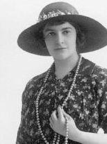 Cathleen-Nesbitt